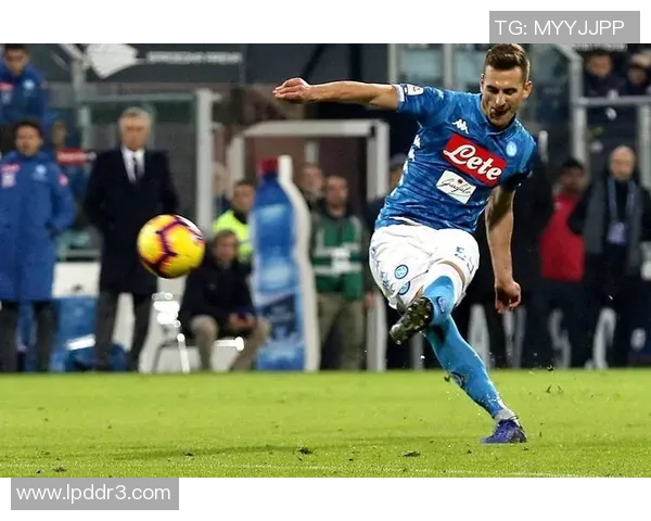 意甲劲旅AC米兰签下巴西后卫,点燃球队冲击冠军的激情 意甲劲旅AC米兰签下巴西后卫,点燃球队冲击冠军的激情