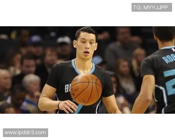 林书豪在NBA比赛中实现三双壮举,备受球迷和媒体称赞 林书豪在NBA比赛中实现三双壮举,备受球迷和媒体称赞