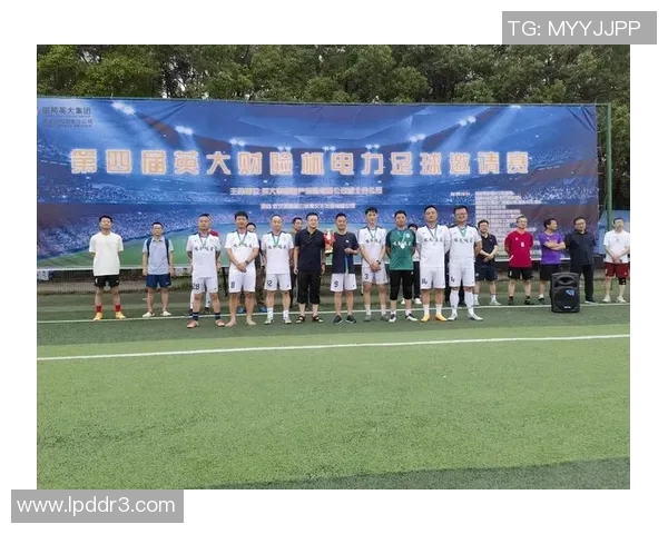 武汉足球队的意识提升与发展探讨聚焦足球文化与团队精神的建设